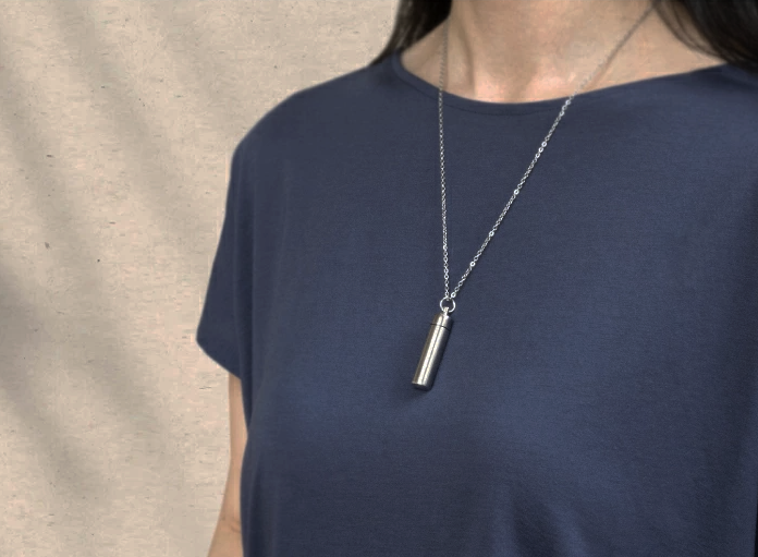 骨壷の代わりに、いつもそばに